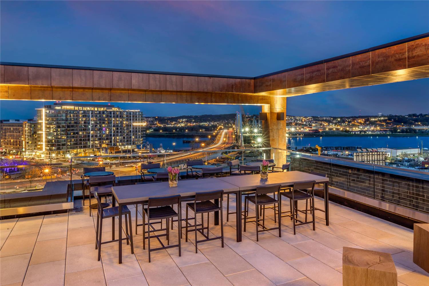 Cambria Hotel Washington D.C. Navy Yard Riverfront 25/34