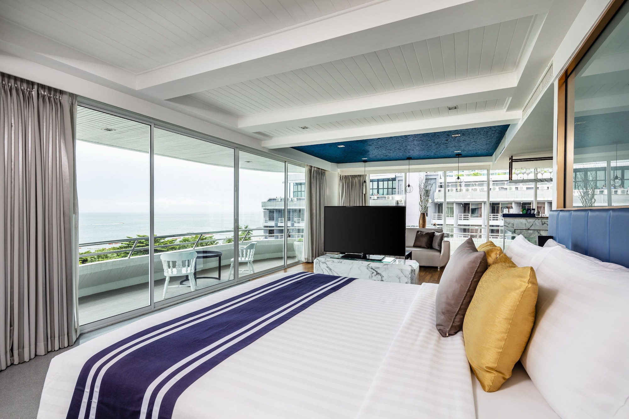 Suite, Double Bed, Ocean Front