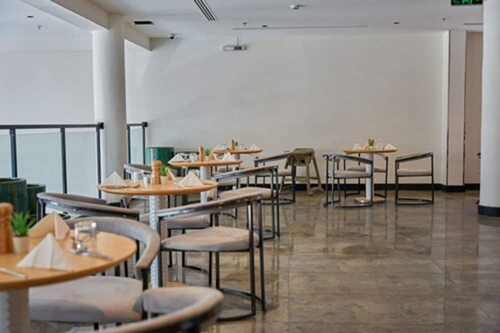 فندق مارفوليس(Marvelous Hotel) 34/47