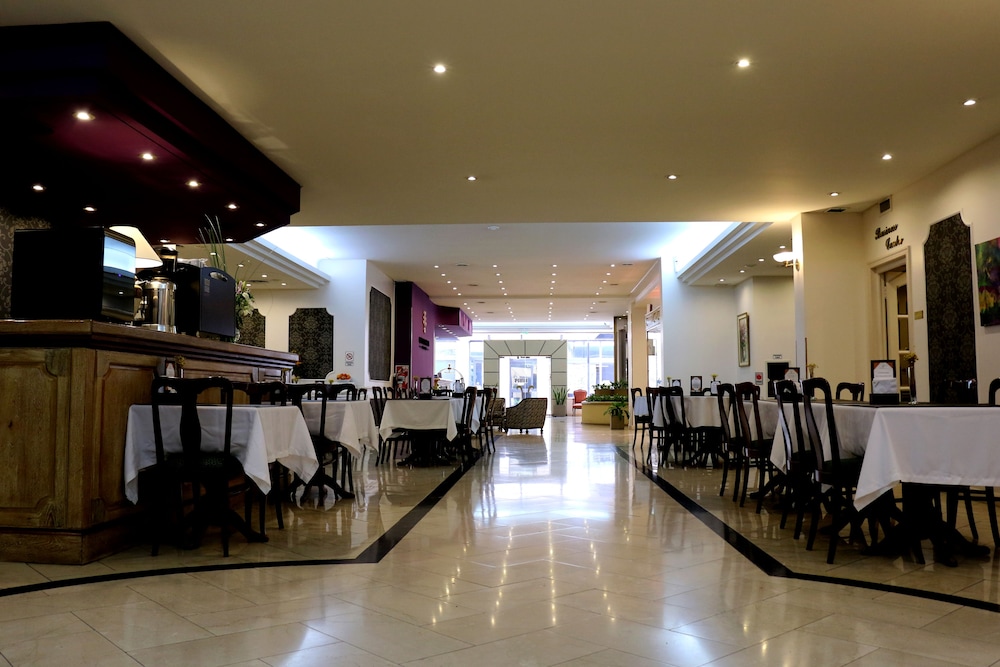 Centuria Hotel Buenos Aires 50/70