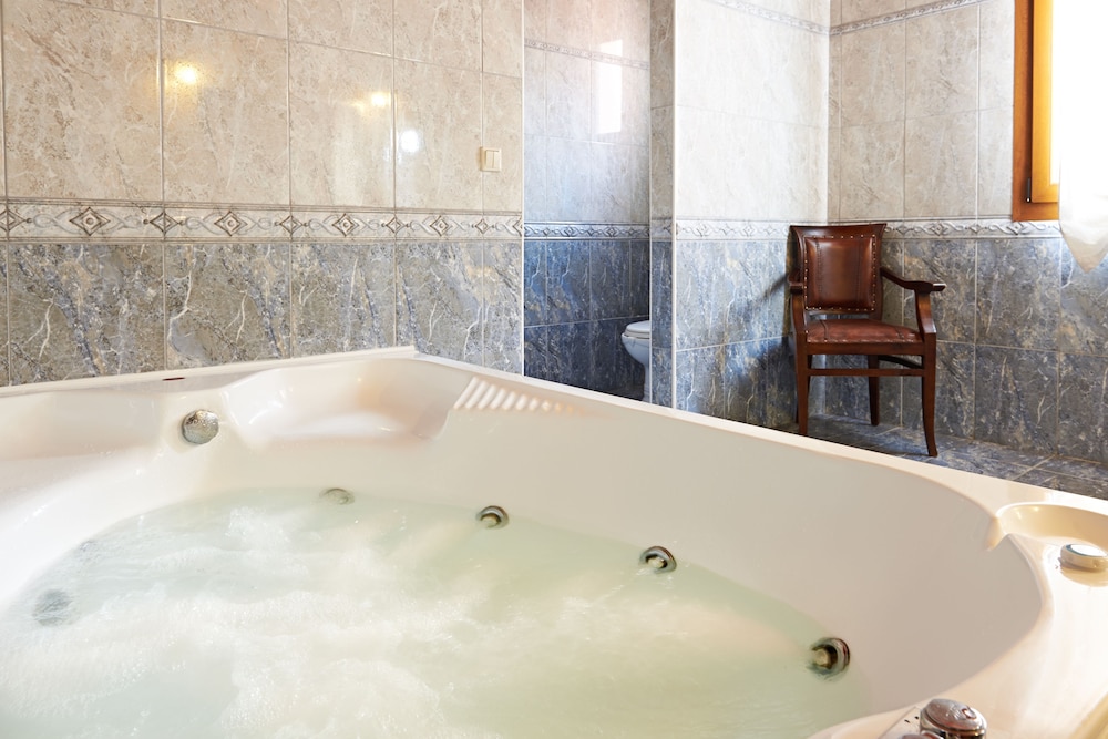 جناح تنفيذي بسرير كوين بغرفتي نوم بمسبح خاص، Alia Palace - Adults Only 4/4