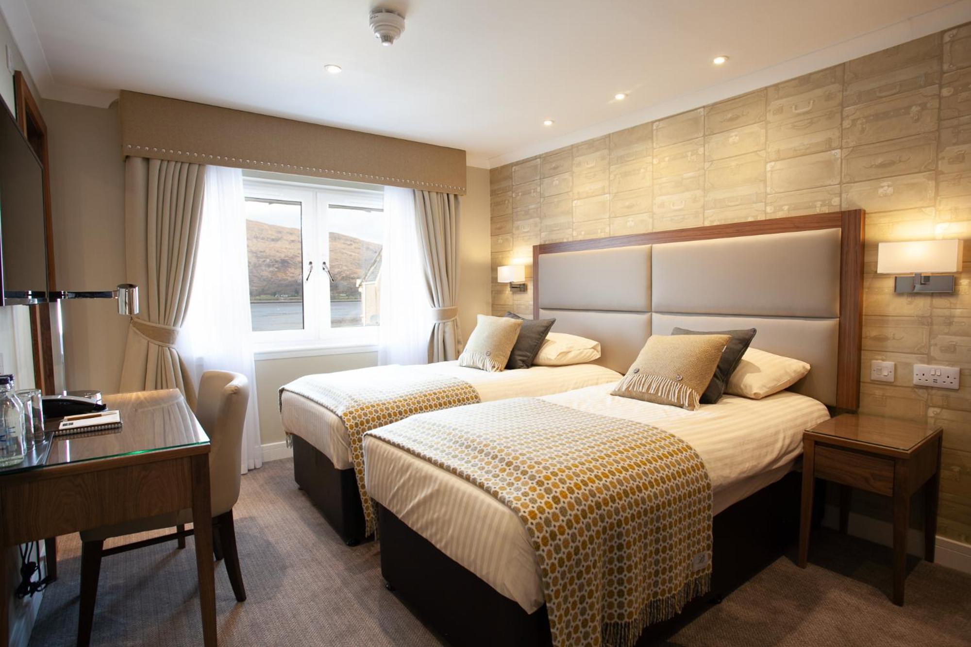 Room, Twin Beds, Loch View، Cruachan Hotel 3/10