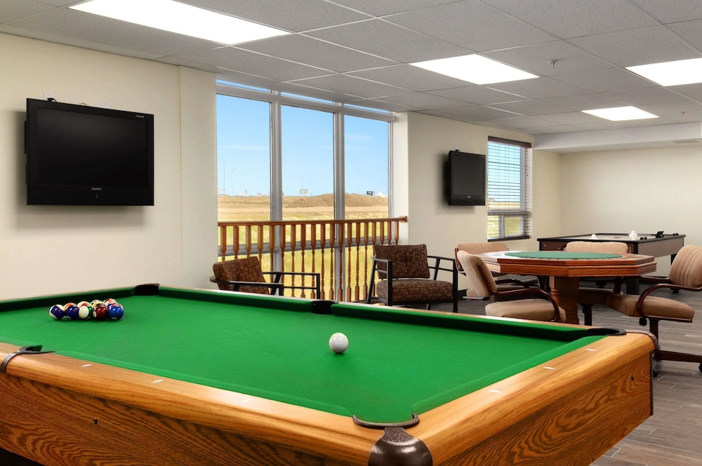 Days Inn by Wyndham Grande Prairie 8/15