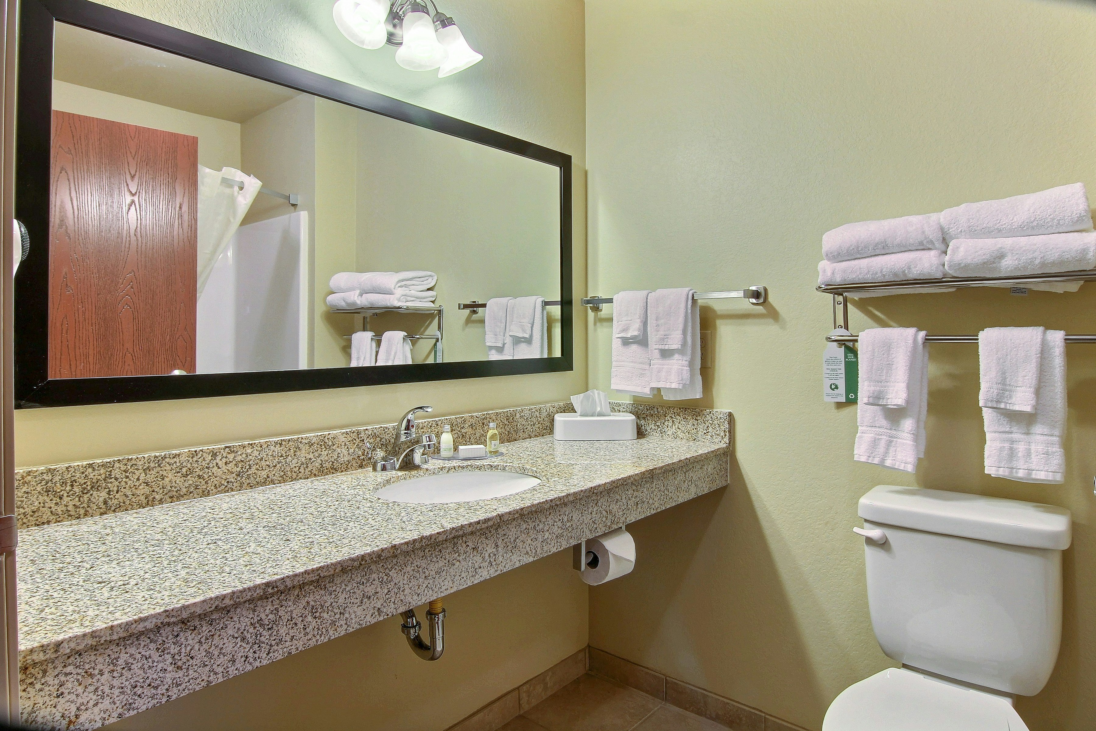 Cobblestone Hotel & Suites - Beulah 61/62