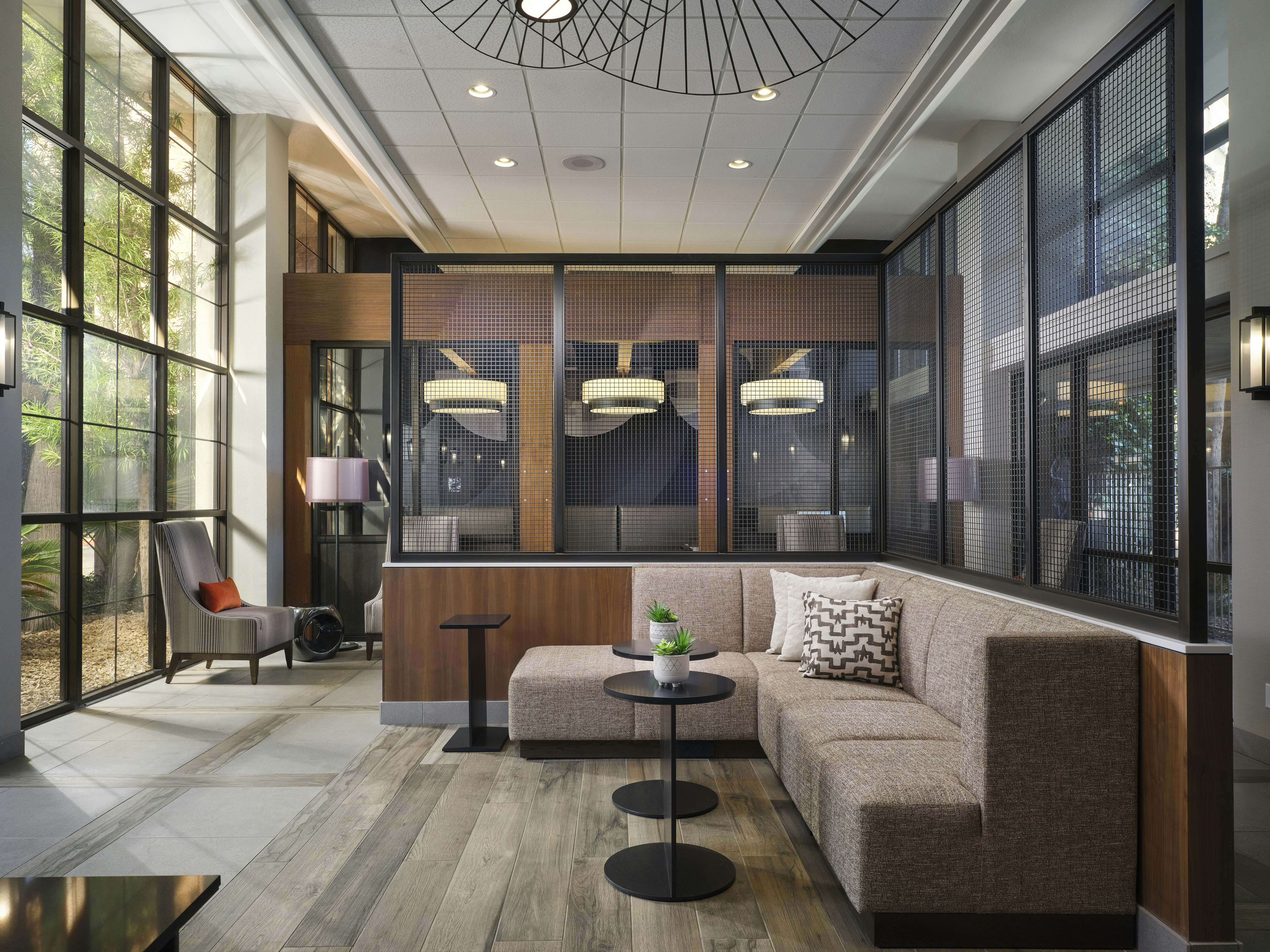 Embassy Suites by Hilton Tucson East 28/48