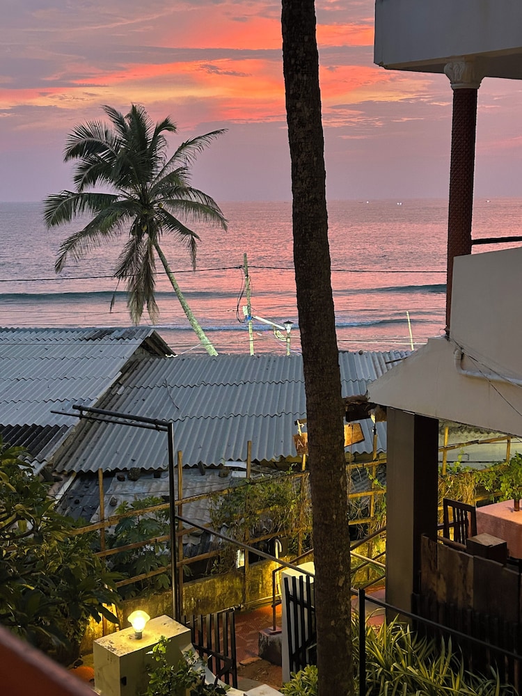 The Ocean Park Beach Resort 40/45