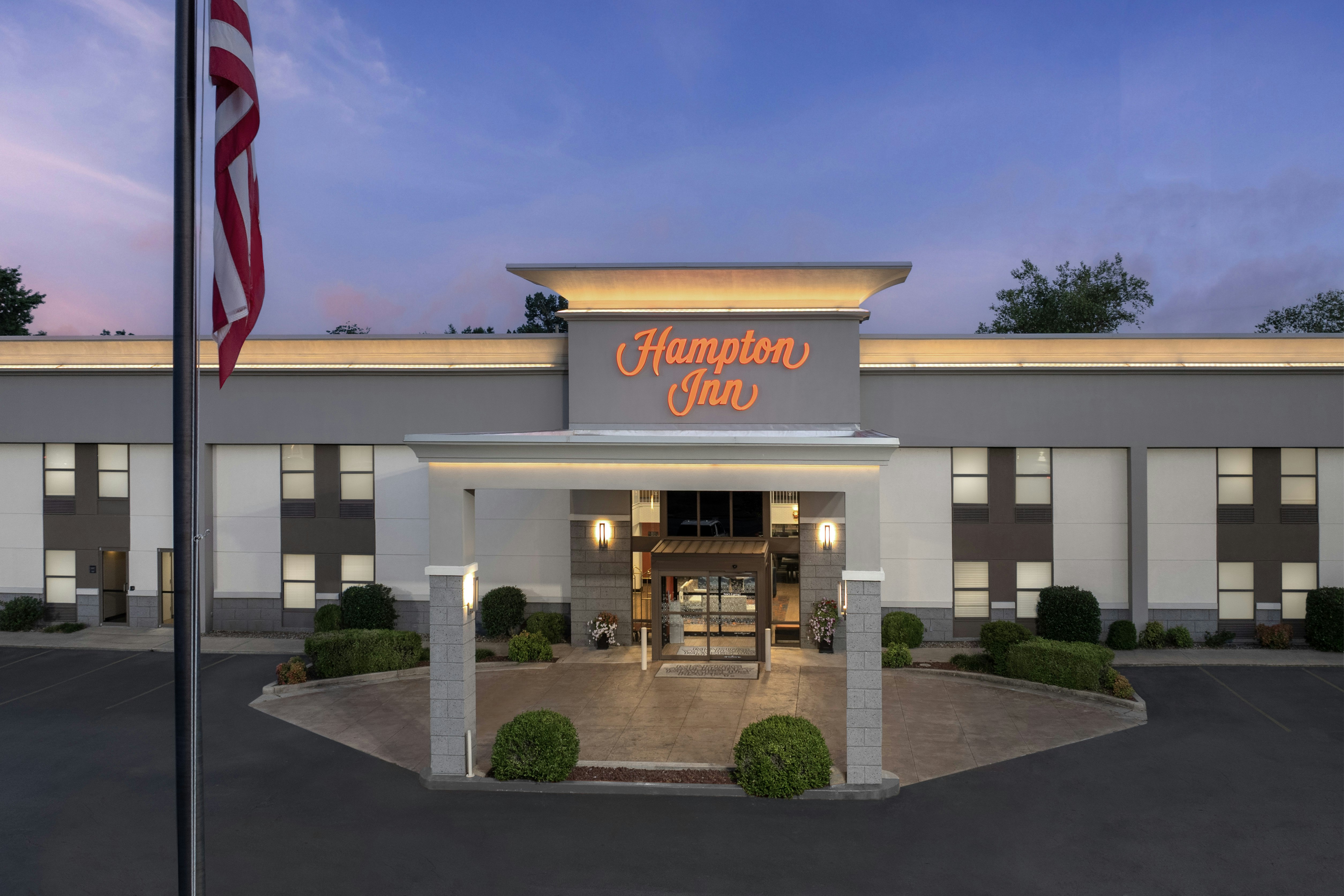 Hampton Inn Russellville 4/53