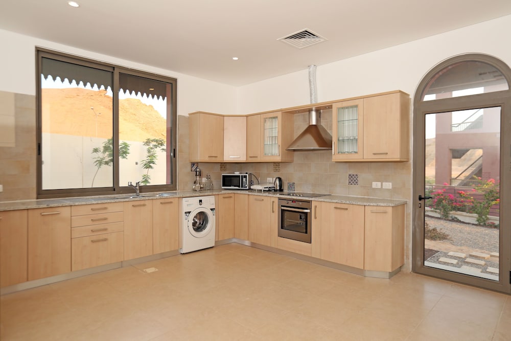 Tala Bay Residence 7/73