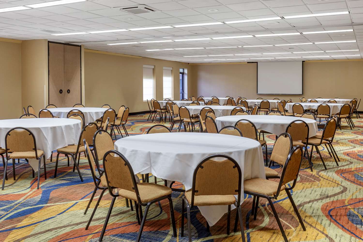 Quality Inn And Suites Hanes Mall 20/23