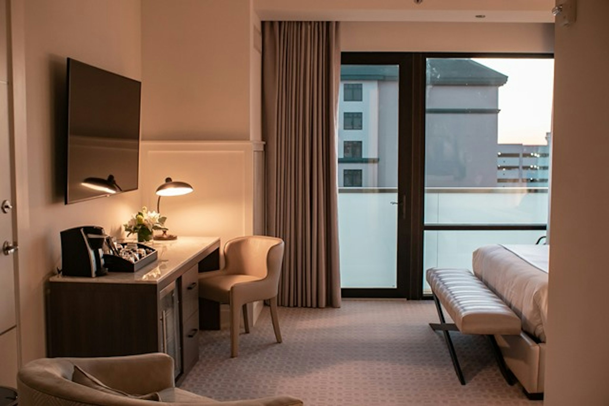 The Kindler Hotel 32/41