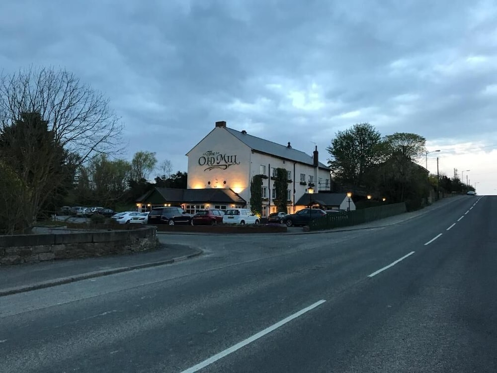 The Old Mill 21/23