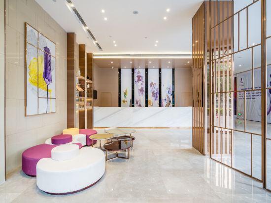 Lavande Hotel (Chongzhou Wanda Plaza) 40/51