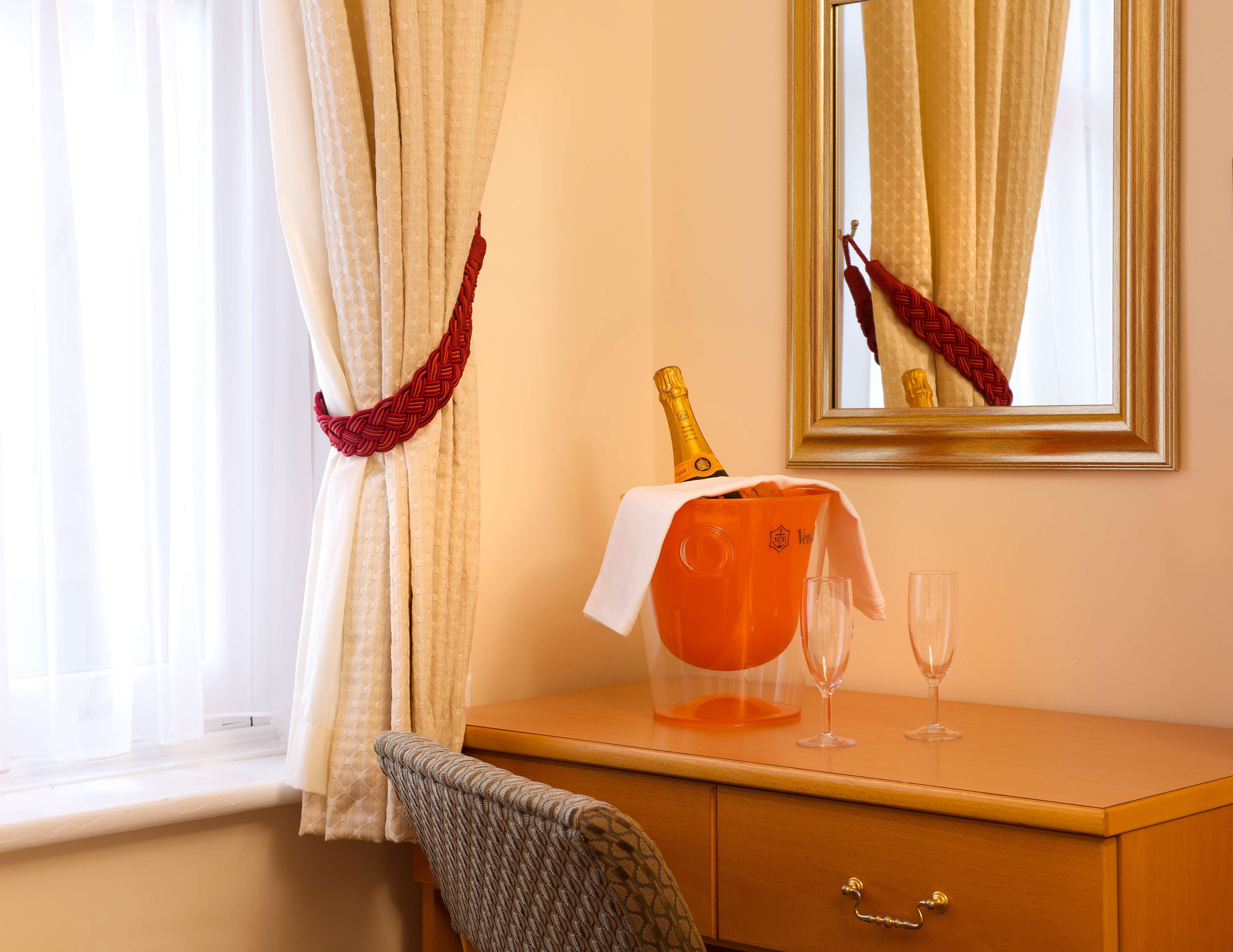 LANGHAM HOTEL, EASTBOURNE 15/26
