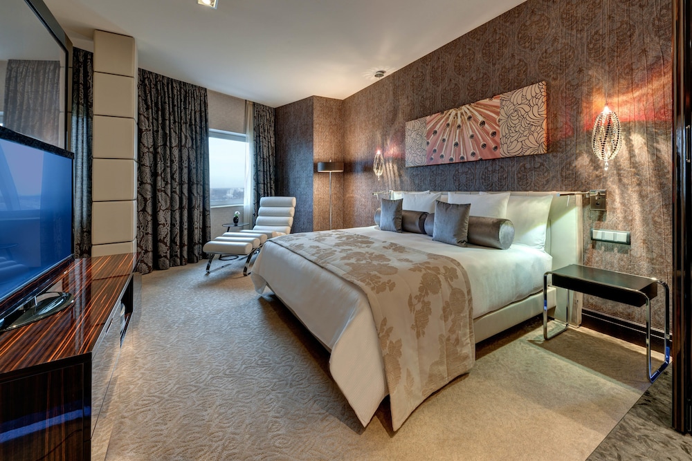 Hilton Frankfurt Airport 13/66