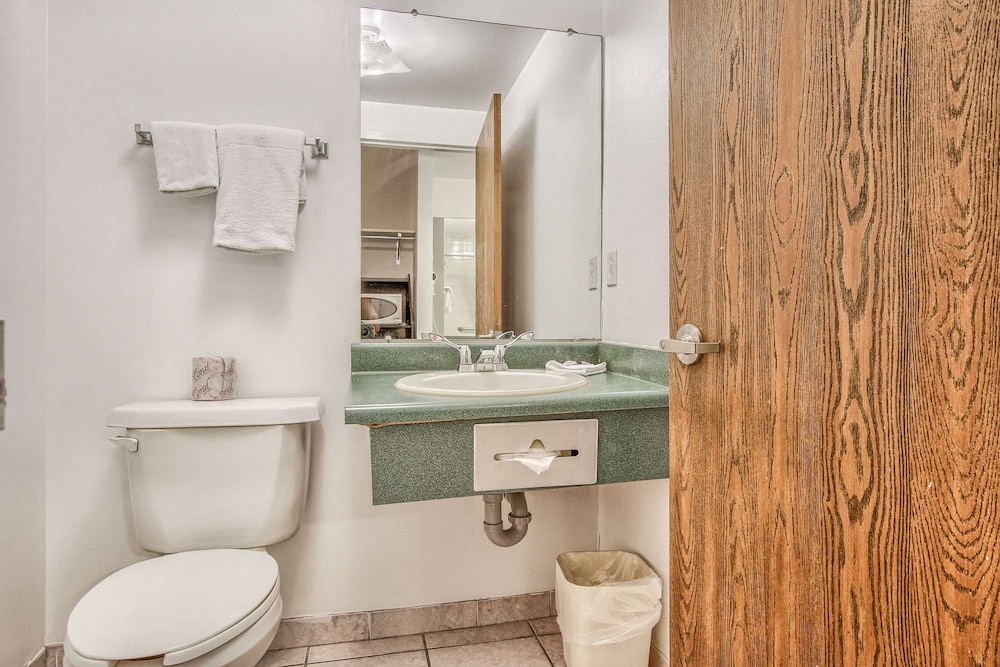 Motel6 Windsor ON 37/40