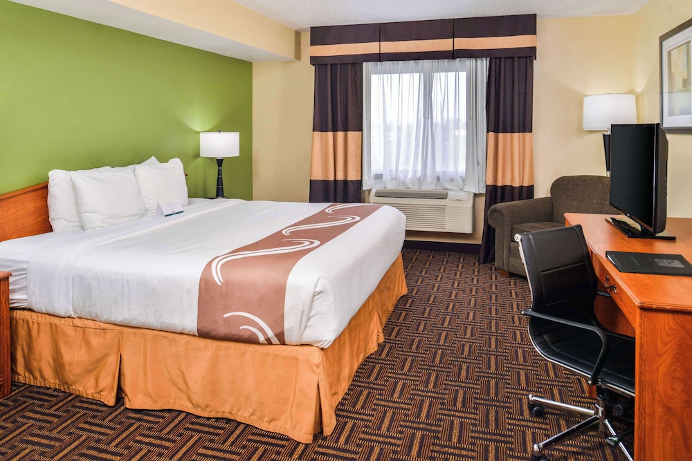 Quality Inn Bolingbrook I-55 15/47