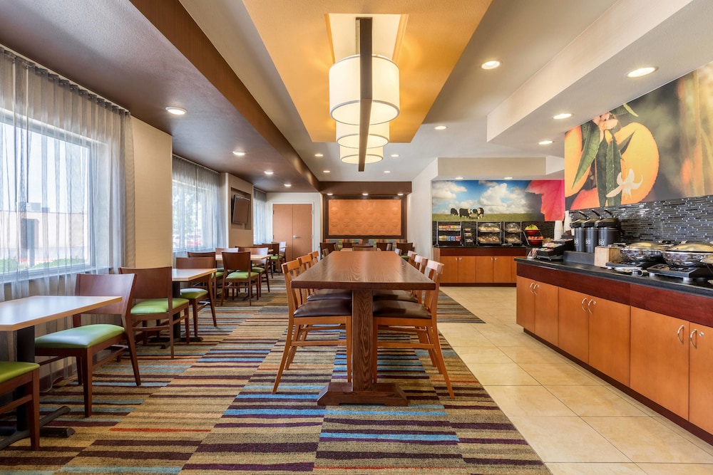 Fairfield Inn Suites Abilene 23/26