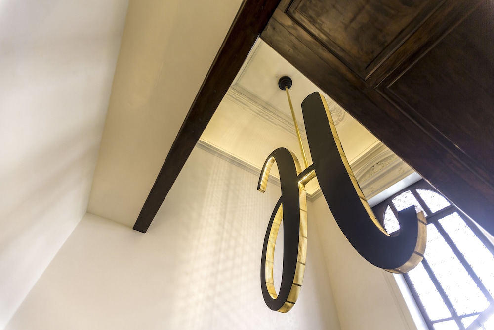 THE H'ALL TAILOR SUITE ROMA 43/65