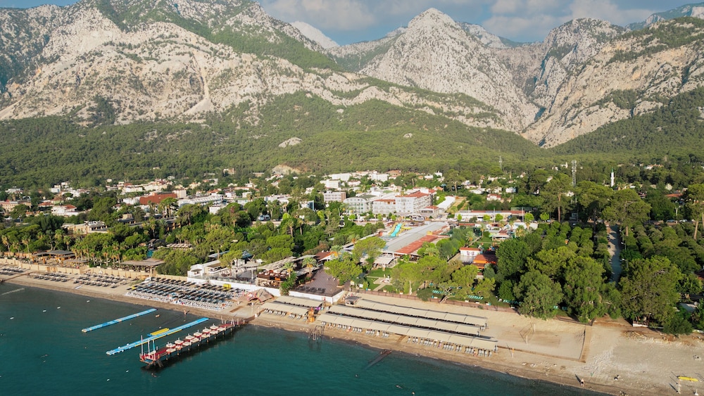 Club Hotel Belpinar 38/50