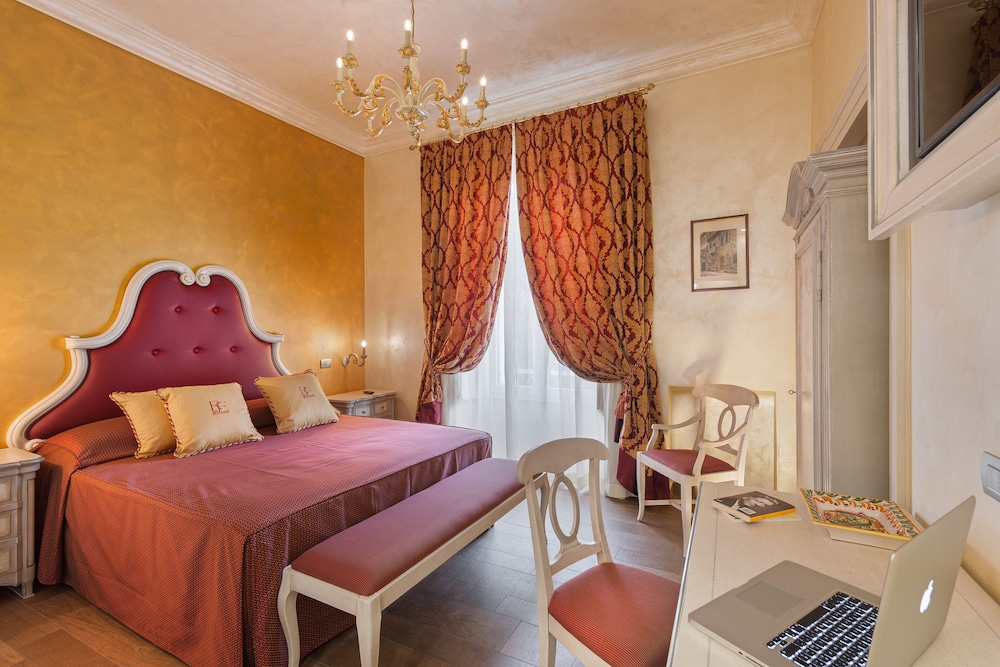 SUPERIOR, DOUBLE BED
