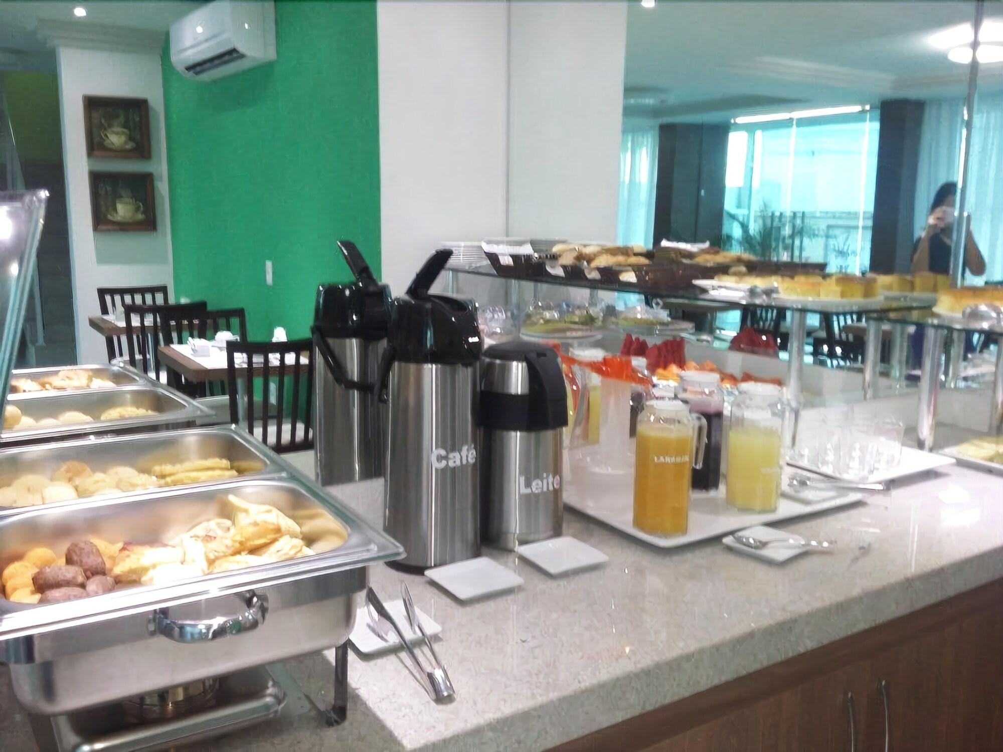 Gaia Suites Macaé 8/14
