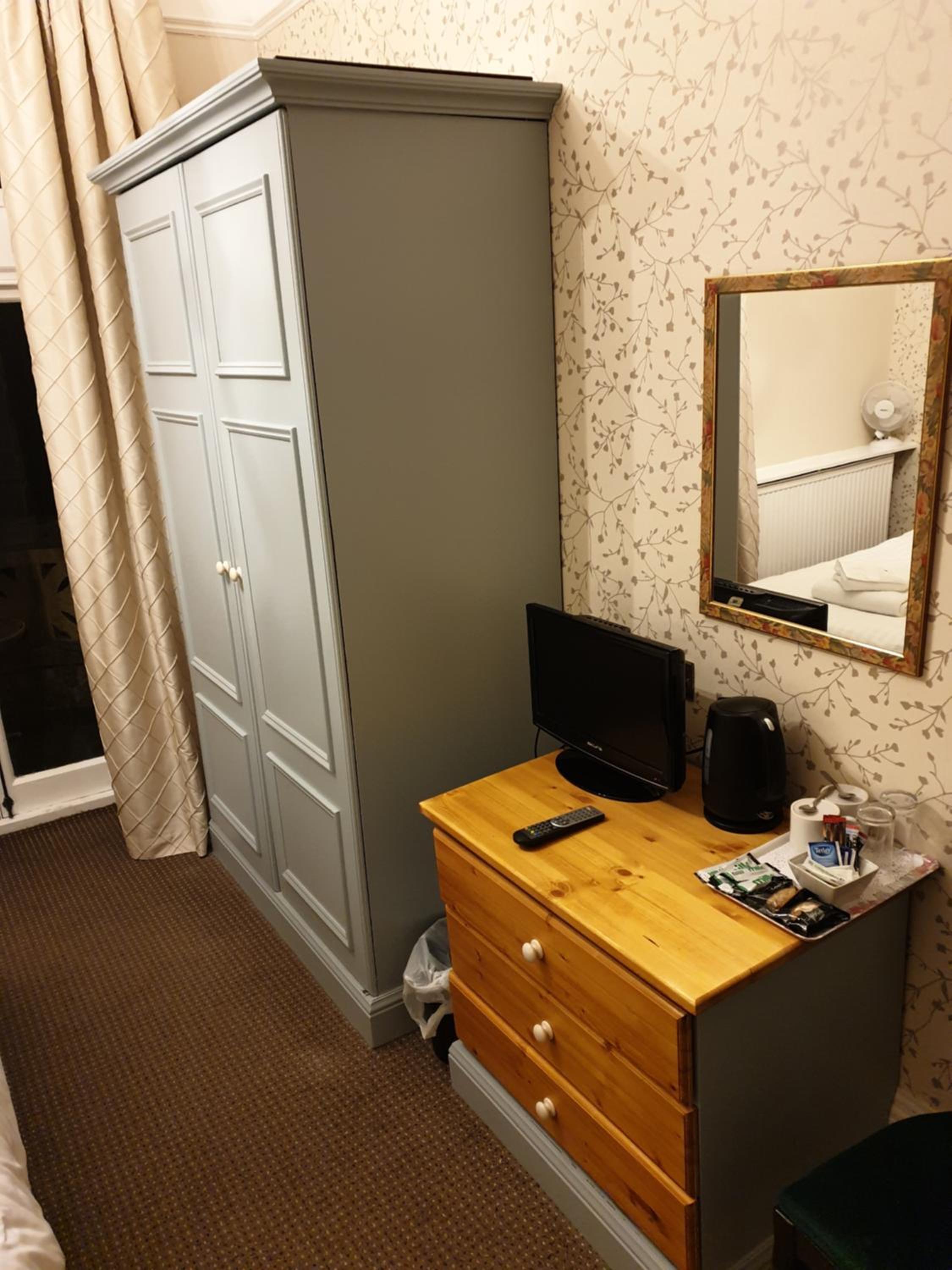 Fieldways Hotel And Health Club 14/43
