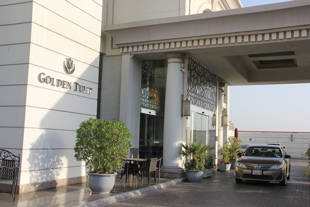 فندق جولدن توليب الخبر كورنيش(Golden Tulip Al Khobar) 73/81