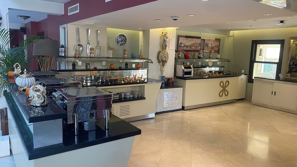 Chatto Boutique Hotel 32/39