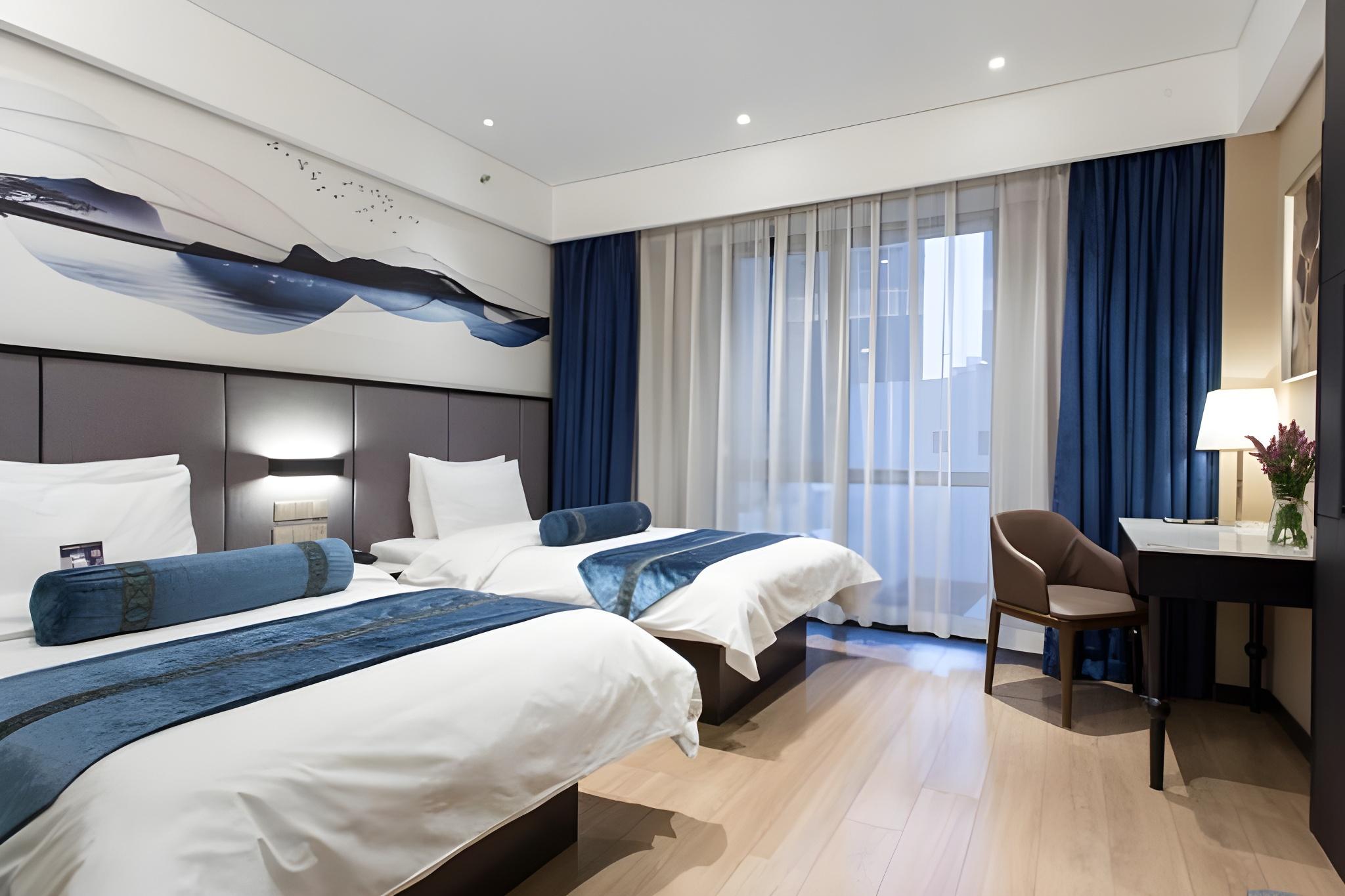 Heyi Twin Bed Room