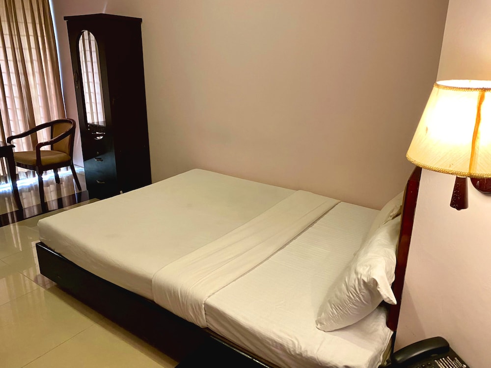 Nirvana Inn 25/50