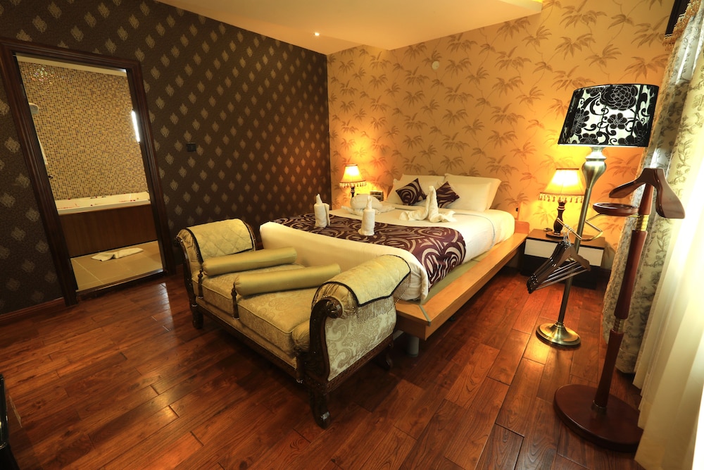 JalMahal Resort &amp; Spa 18/72