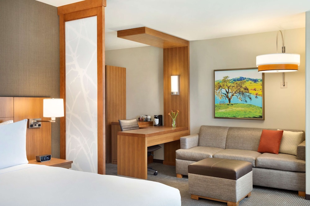 Hyatt Place Vacaville 27/62