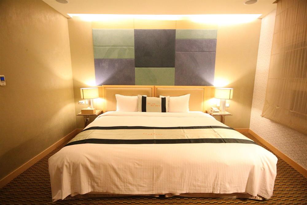 STANDARD, DOUBLE BED