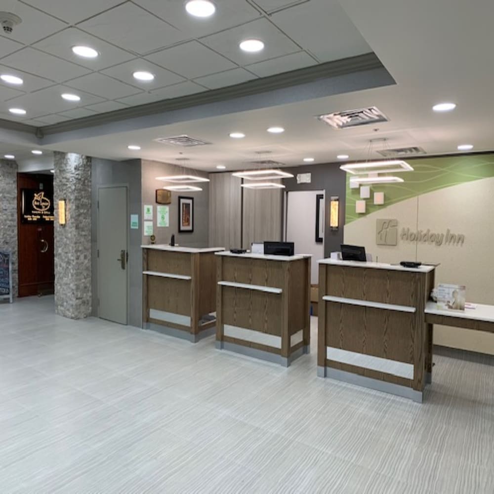 Holiday Inn & Suites Chicago North Shore (Skokie) 5/55