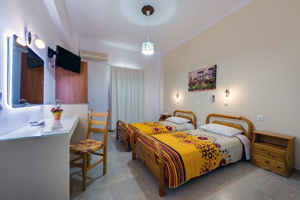 Akis Hotel 11/50