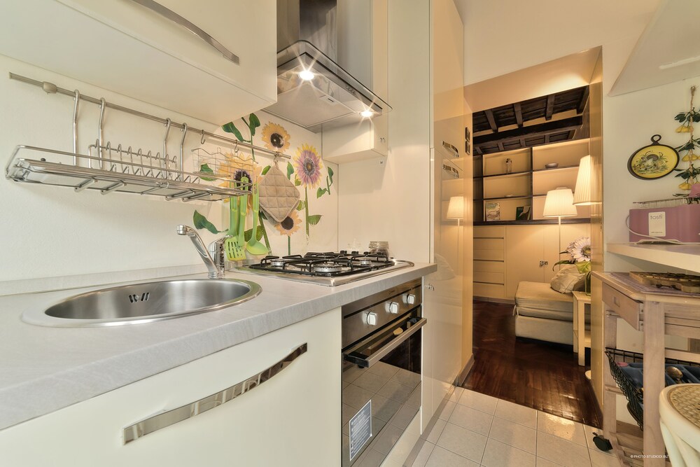 Wine Apartments Florence Trebbiano 17/18