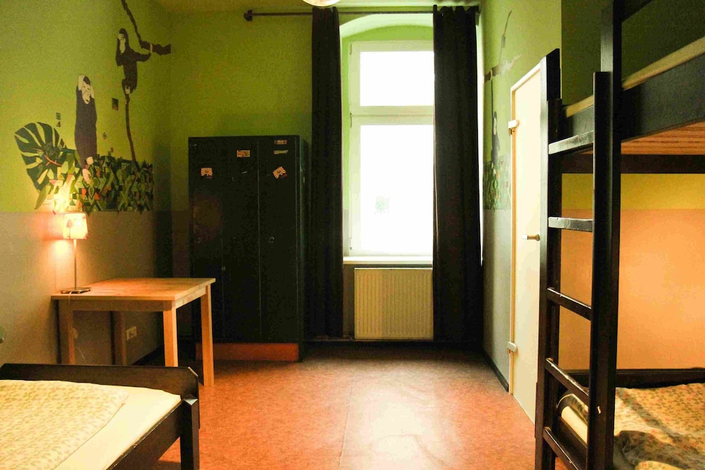 Sunflower Hostel 48/59
