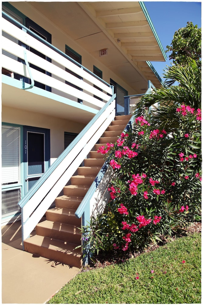 Seaspray Surf Lodge 6/56