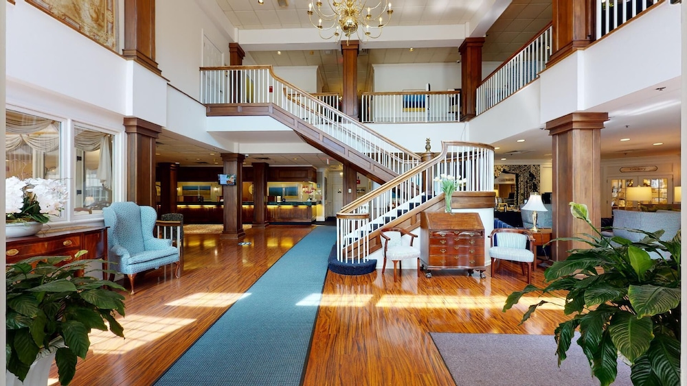 Simsbury Inn 27/35