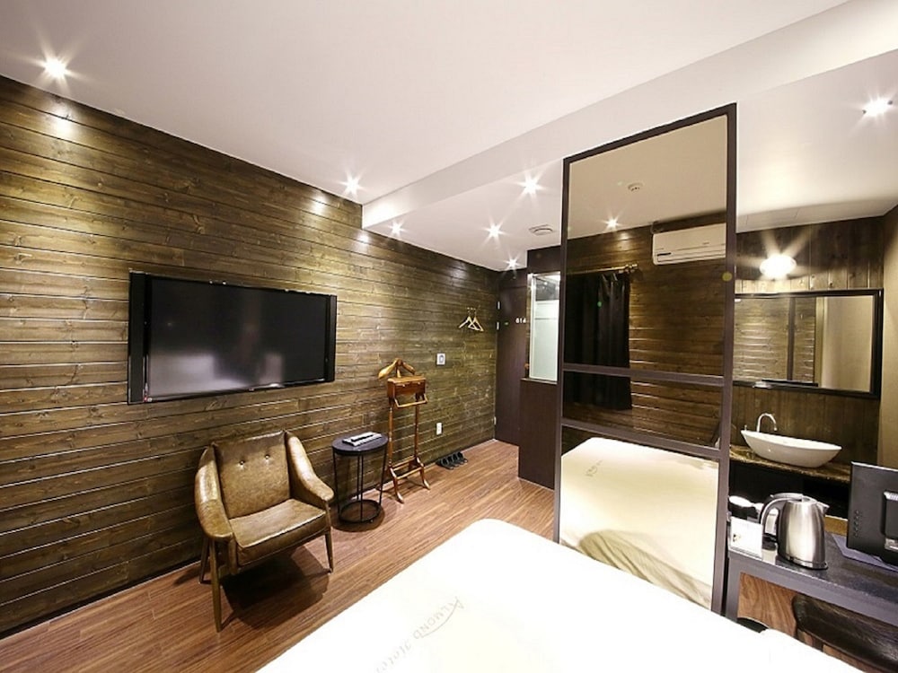Hotel Almond Busan Station 35/47