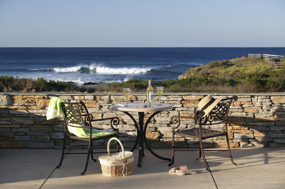 Fireside Inn On Moonstone Beach 30/39