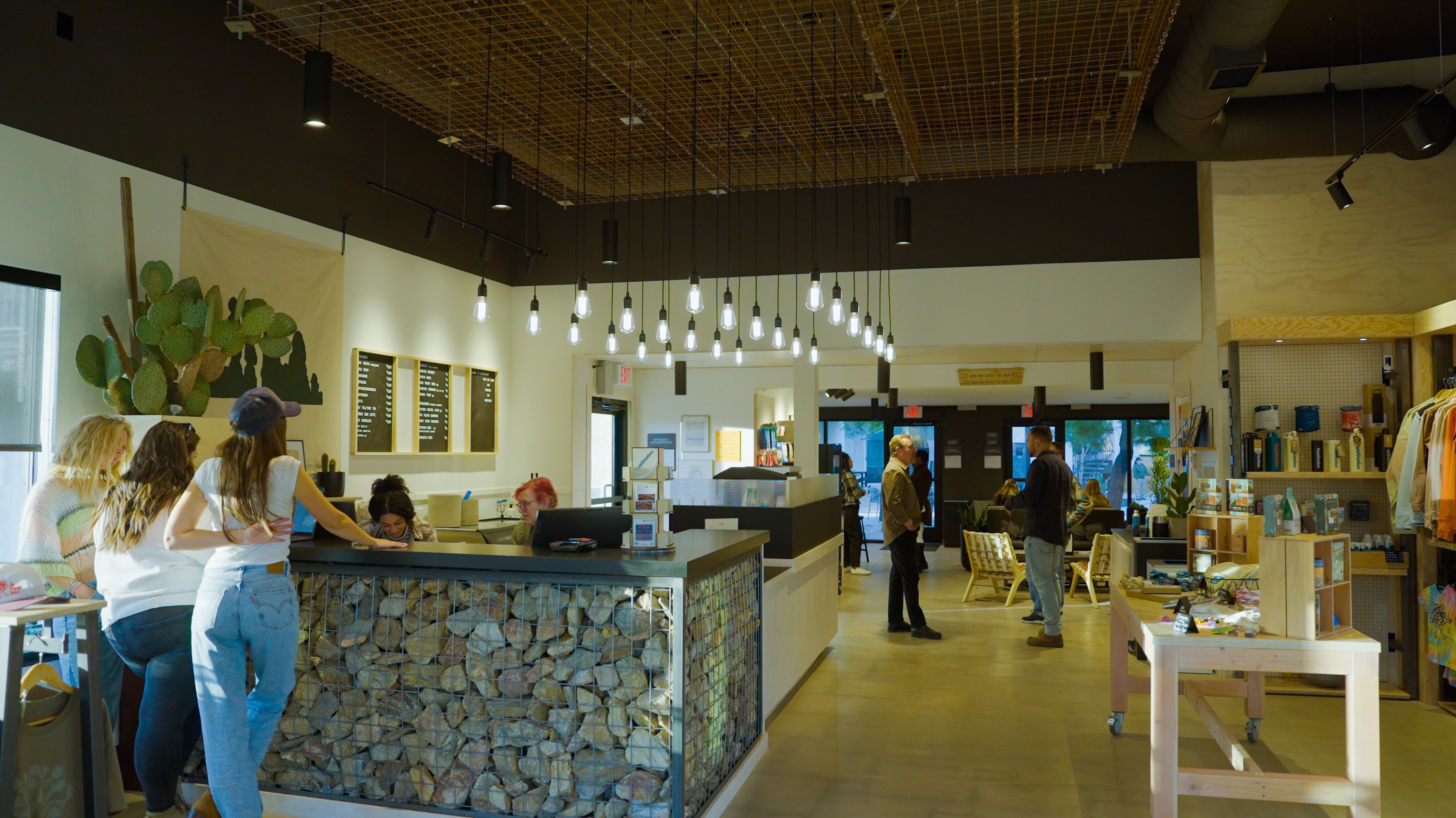 Yucca Valley/Joshua Tree Hotel 7/58