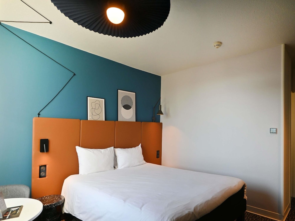 Ibis Laval Le Relais D'armor 12/50
