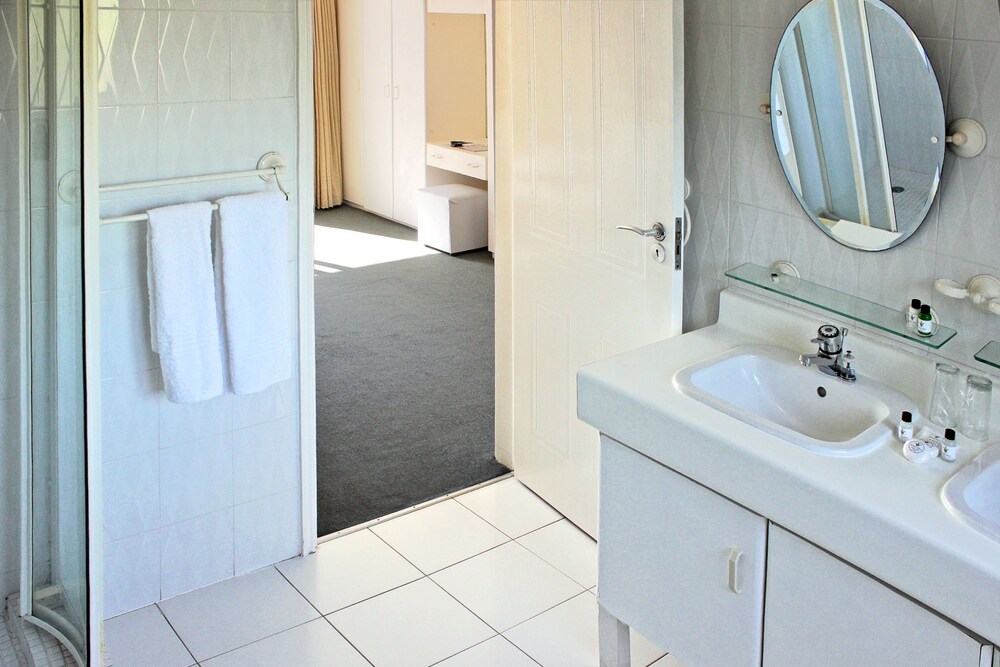 Durban Manor Guest House 31/38
