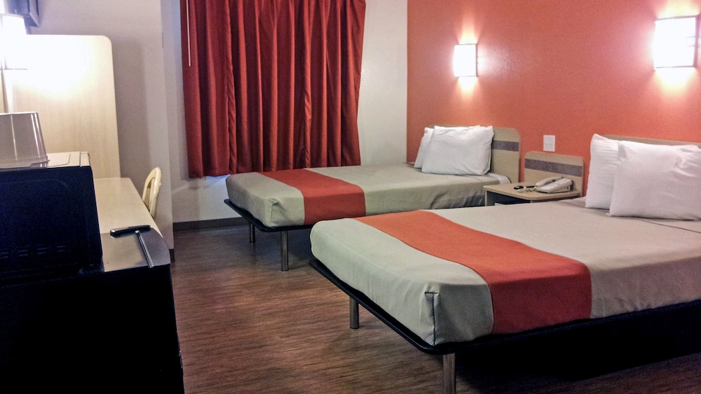 Motel6 Sinton, TX 20/51