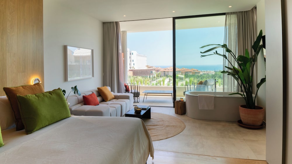 Leiro Residences 10/50
