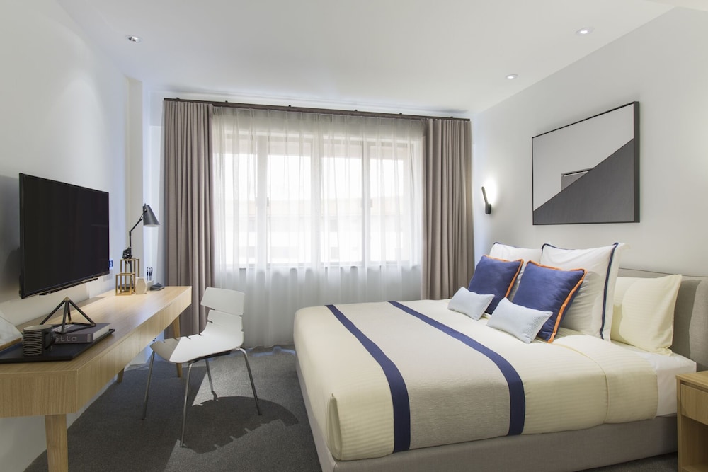 Aiqun Hotel 16/70