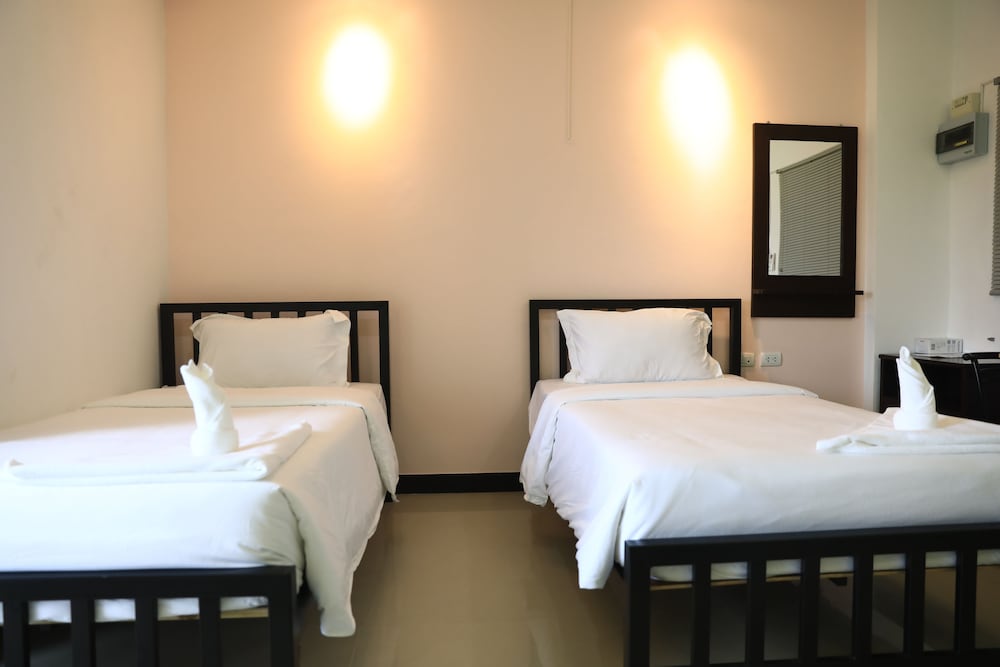 RoomQuest Patong Phuket 40/50