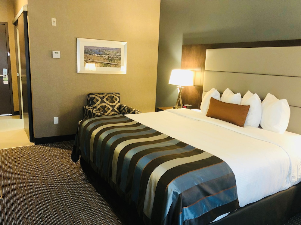 WINGATE BY WYNDHAM KAMLOOPS 12/39