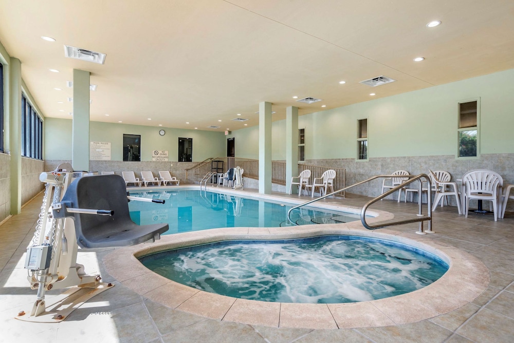 Comfort Inn & Suites Fort Walton Beach - Destin West 17/38